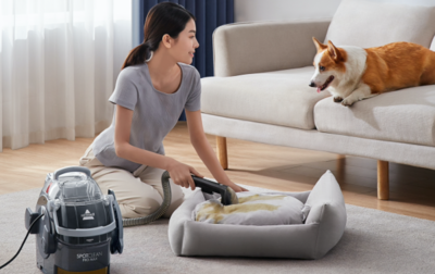 防污黑科技洗护合一，BISSELL必胜布艺清洗机银骑士革新家居保洁体验